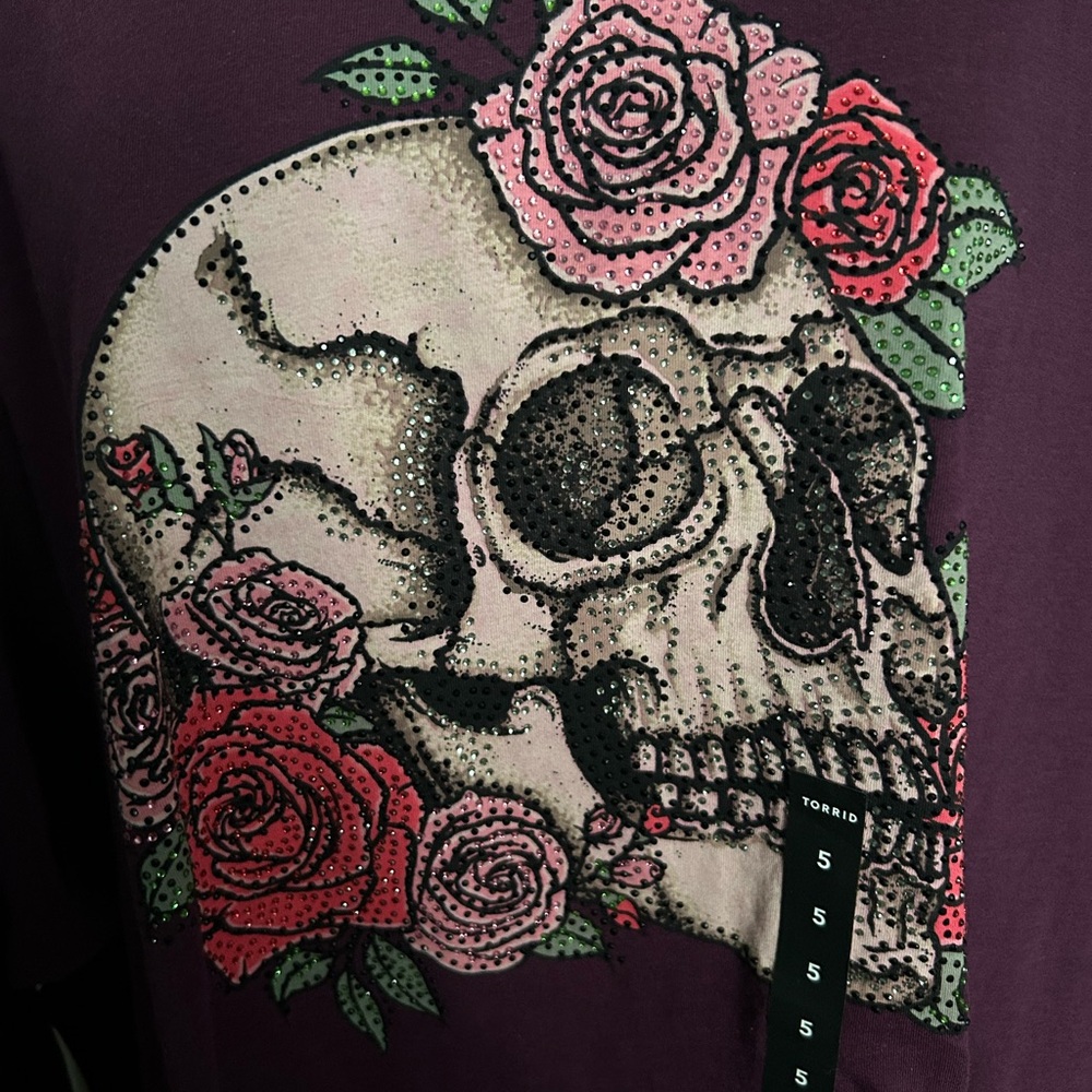 Torrid Long sleeveT-shirt with “bling” skull rose, wine color, sz5, NWT. - Picture 2 of 5